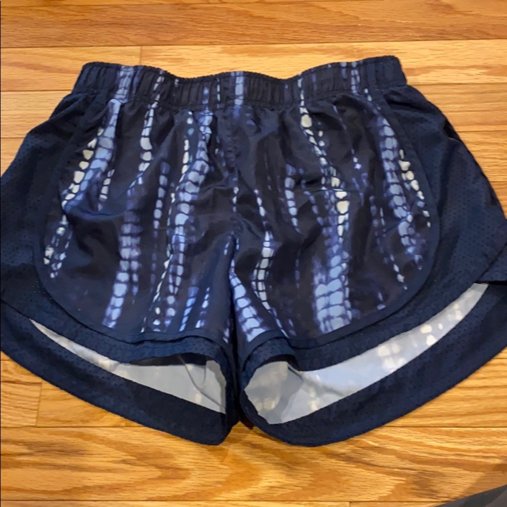 Running shorts
